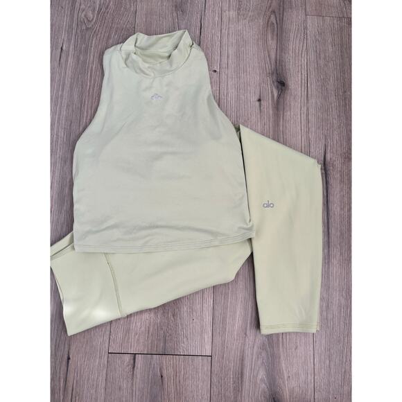 Alo tank and airlift leggings set size large - iced green tea - Picture 14 of 15